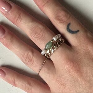 Jade pearl 10kt gold bead stretch ring